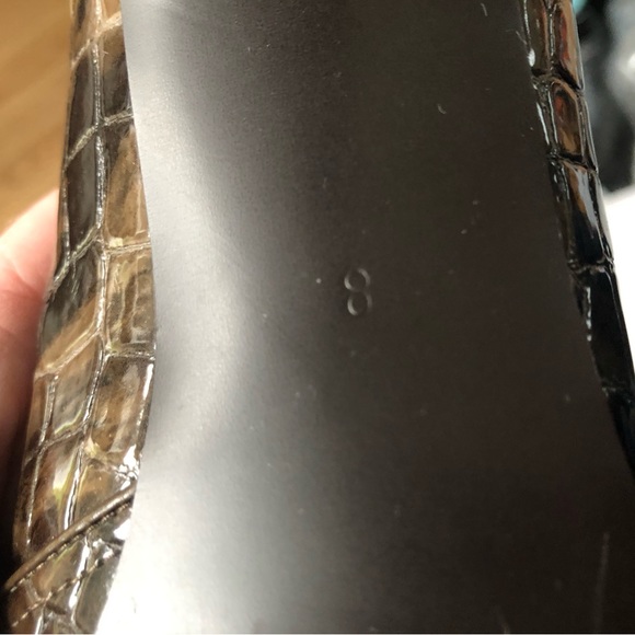 Brown croc design shoes size 8 - Picture 8 of 8